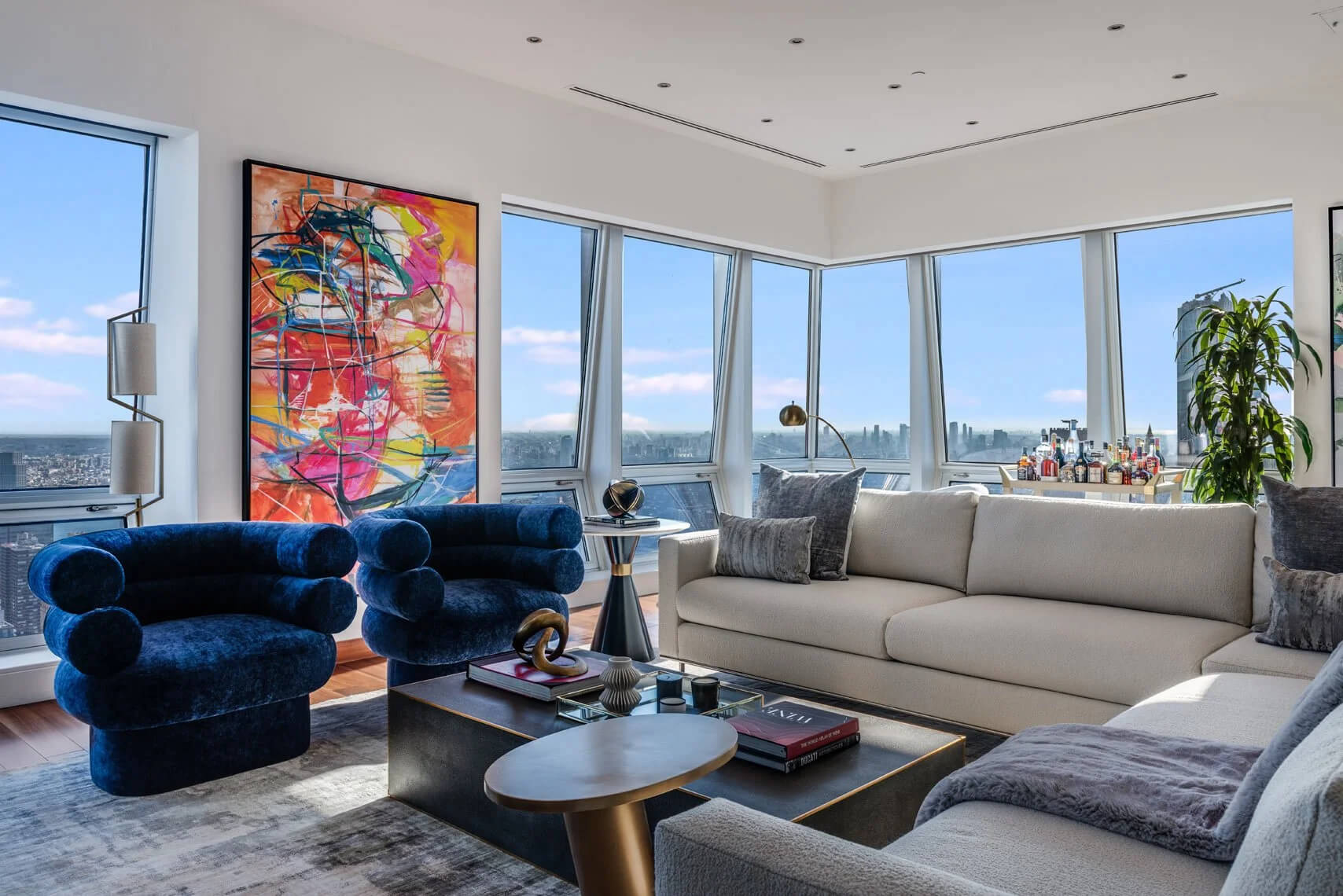 FIFTH AVENUE PENTHOUSE